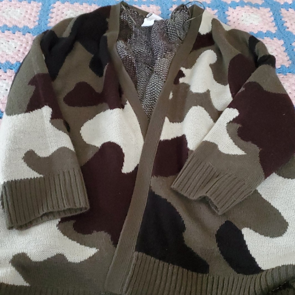 Camo cardigan